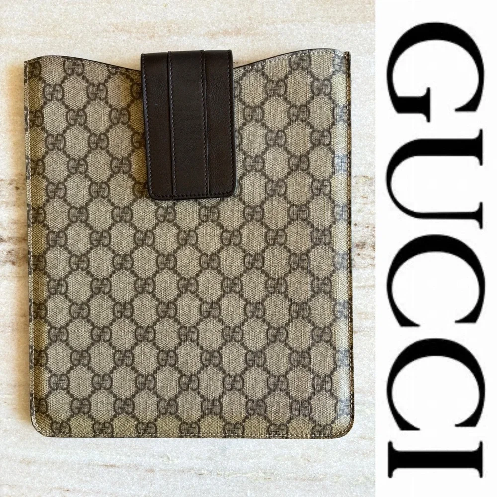 GUCCI Beige/Brown GG Supreme Canvas and Leather iPad Case